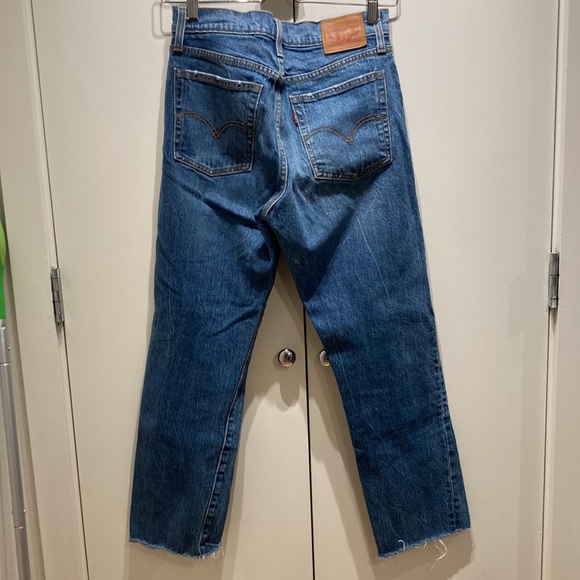 Levi Straight Leg Jeans - Picture 5 of 8